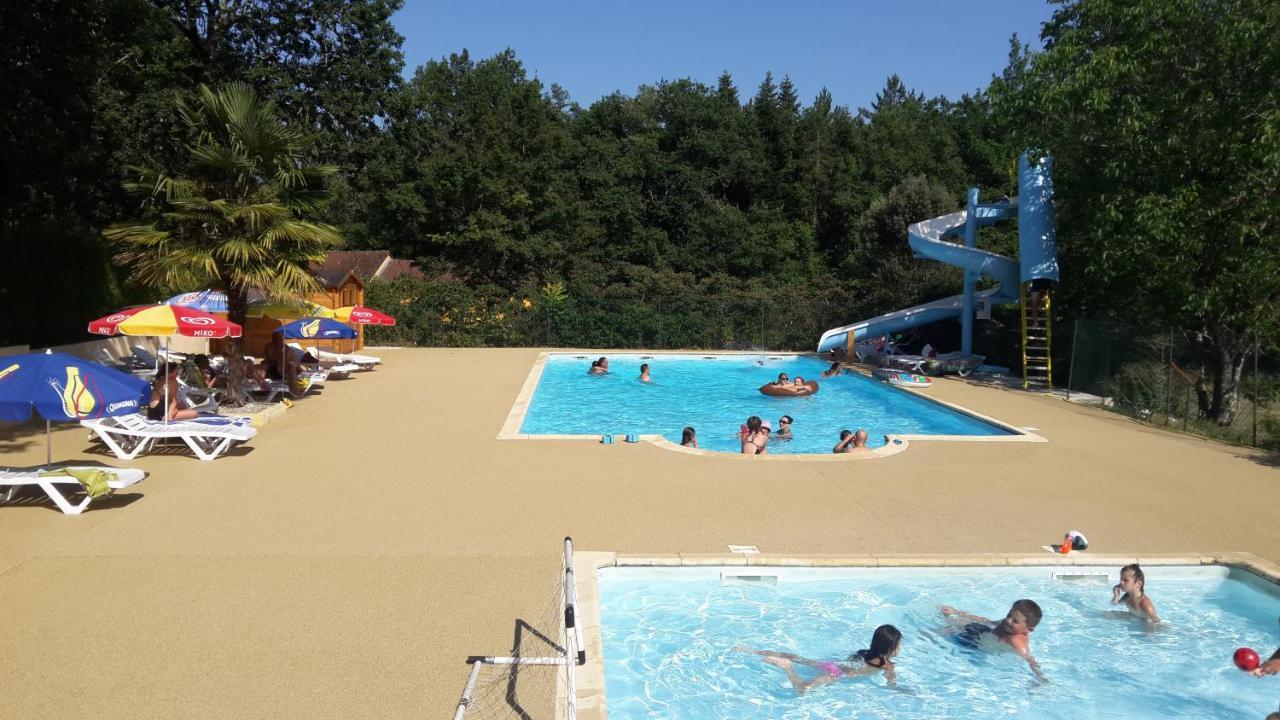 Hotel Camping Au Bois Dormant Chauffour-sur-Vell Zewnętrze zdjęcie
