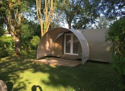 Hotel Camping Au Bois Dormant Chauffour-sur-Vell Zewnętrze zdjęcie