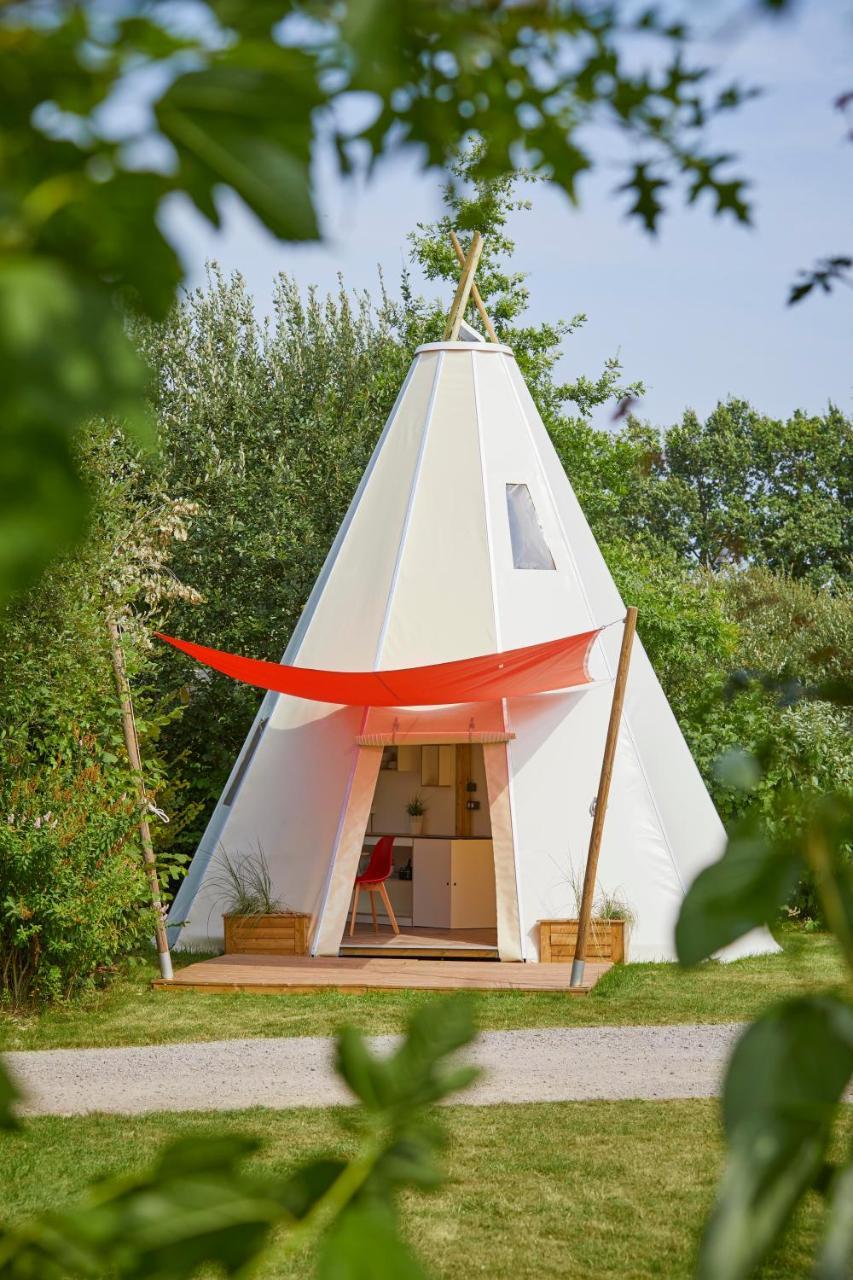 Hotel Camping Au Bois Dormant Chauffour-sur-Vell Zewnętrze zdjęcie