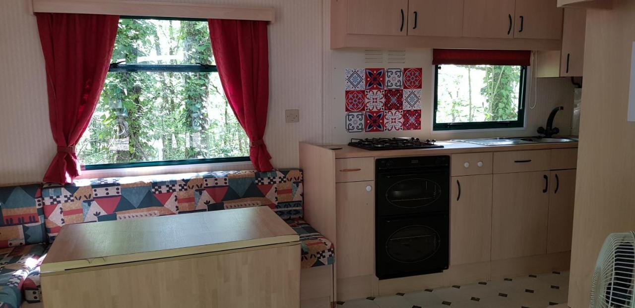 Hotel Camping Au Bois Dormant Chauffour-sur-Vell Zewnętrze zdjęcie