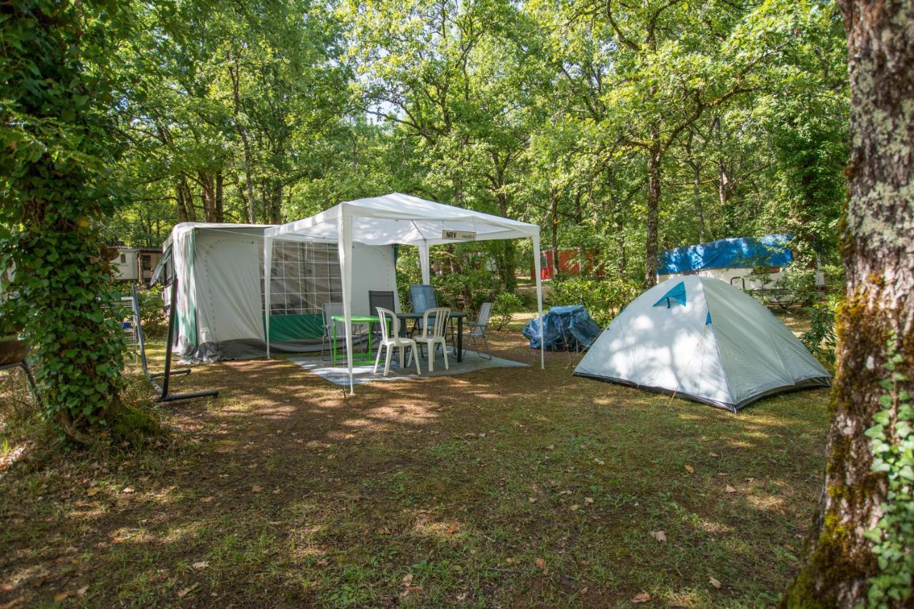 Hotel Camping Au Bois Dormant Chauffour-sur-Vell Zewnętrze zdjęcie